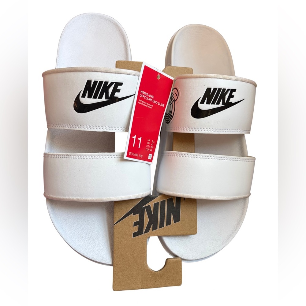 Nike Women’s Offcourt Duo White Slides with Black Logo Size 11